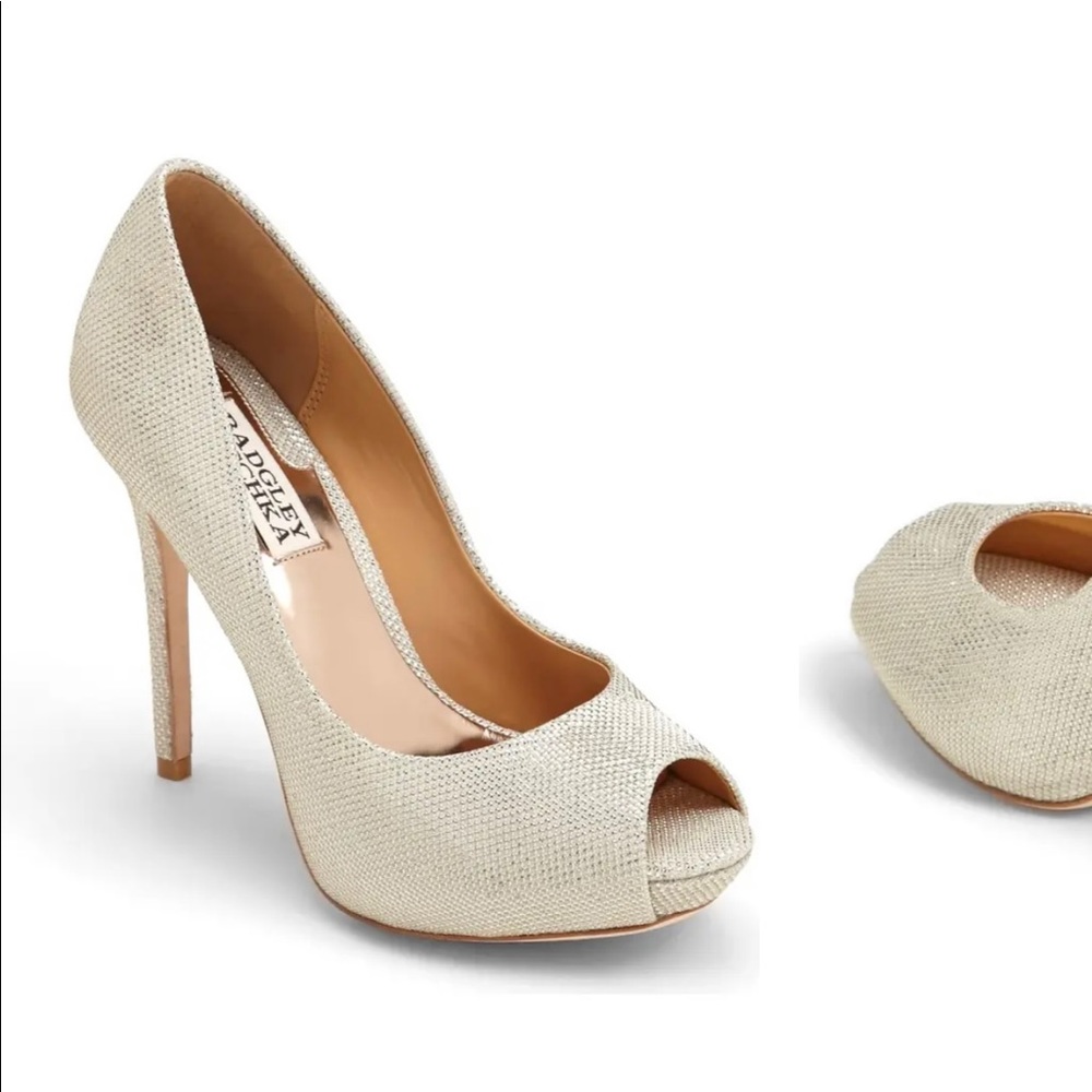 Badgley Mischka 'Drama' Pump